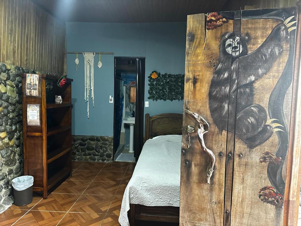 Hostel Rustico Marabi Tárcoles Eksteriør bilde
