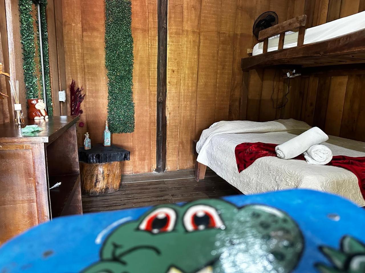 Hostel Rustico Marabi Tárcoles Eksteriør bilde